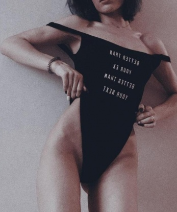 Знойная красотка с шикарной фигурой приглашает провести время в атмосфере страсти и нежности. Со мной ты забудешь обо всем и окунешься в мир наслаждения. Доверься мне, и я подарю тебе океан удовольствия! 5416, 22 года